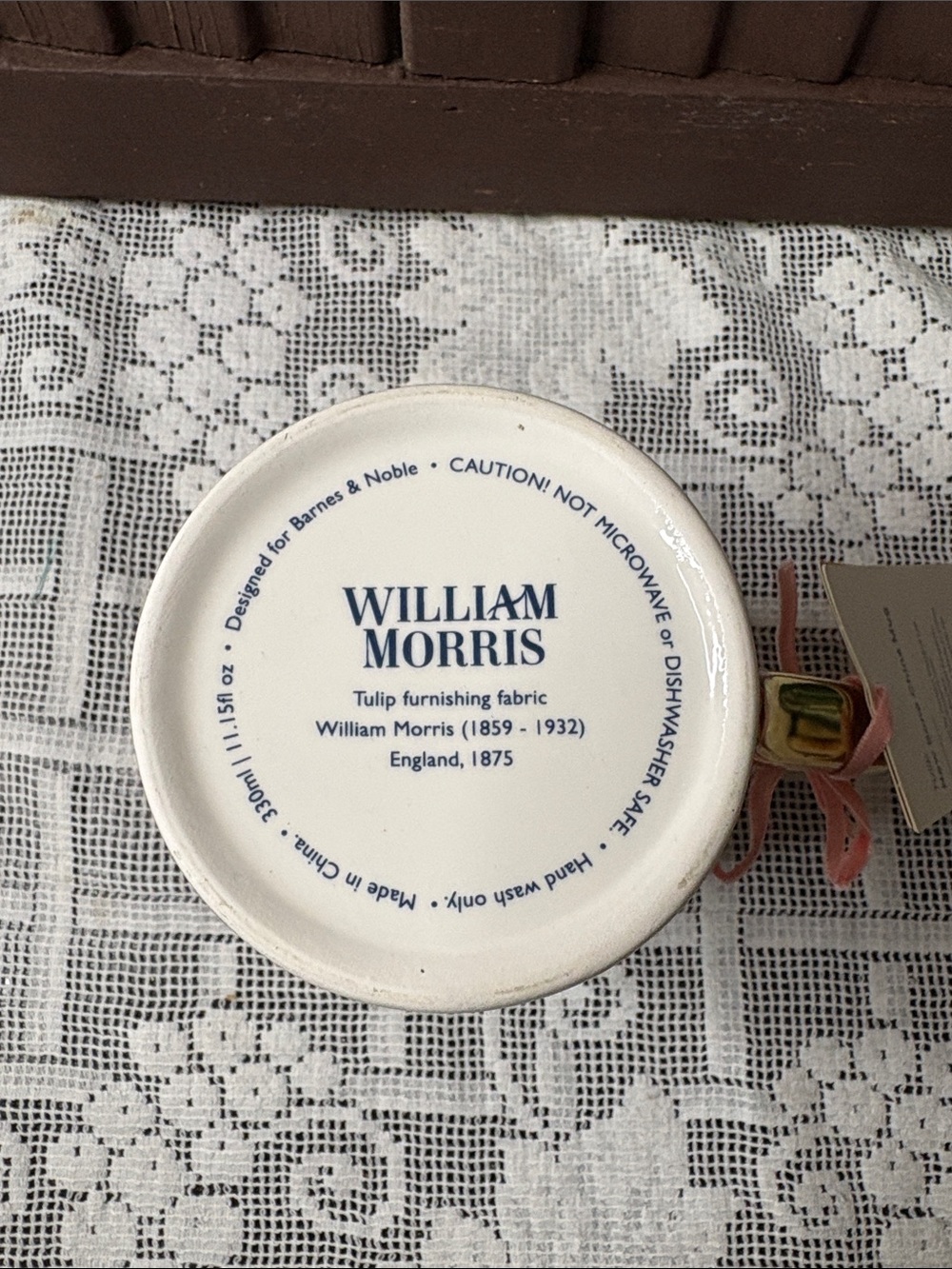 William Morris Blue Floral Mug with Gold Handle NWT - Picture 7 of 7